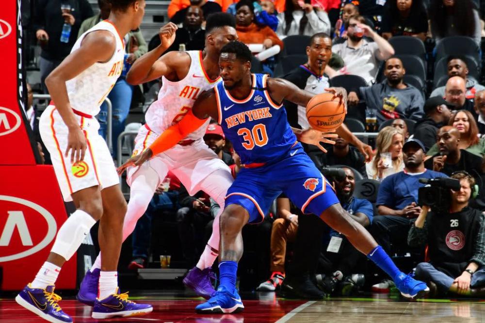  特雷杨52分老鹰加时胜黄蜂  