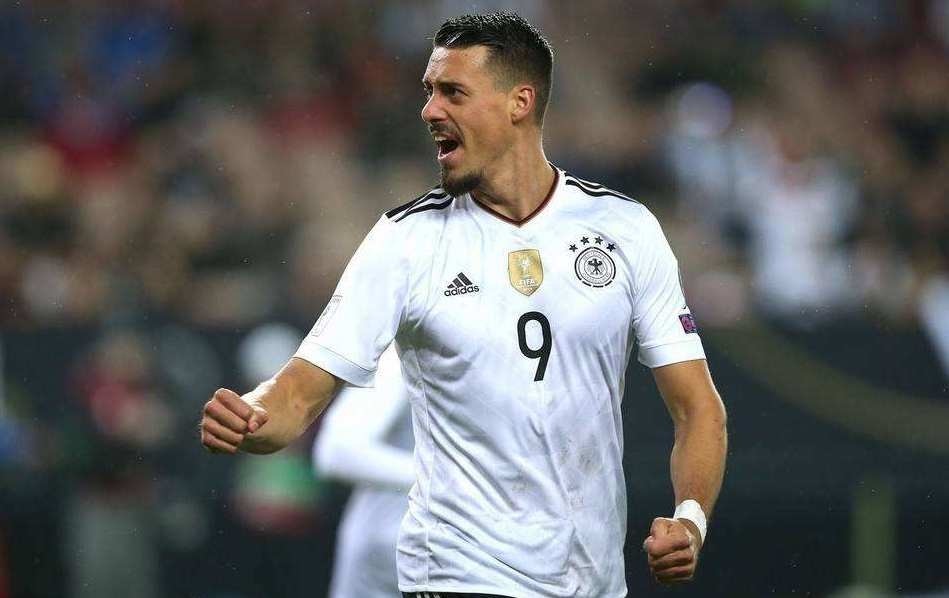  霍芬海姆青训营再出天才中场新星  