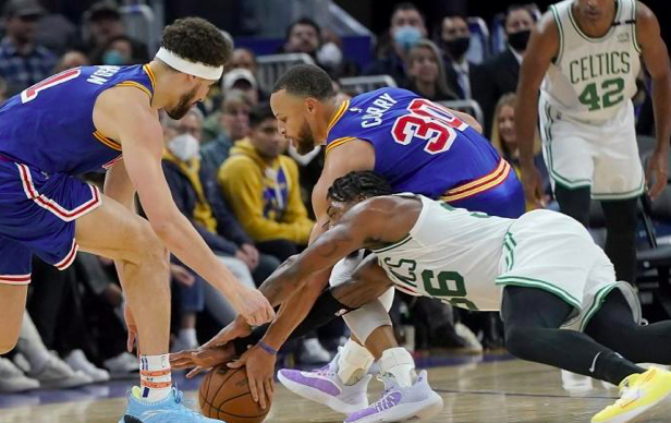  鹈鹕状元锡安左脚骨折，归期未定冲击季后赛  