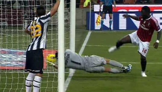  AC米兰争议判罚引发争议  