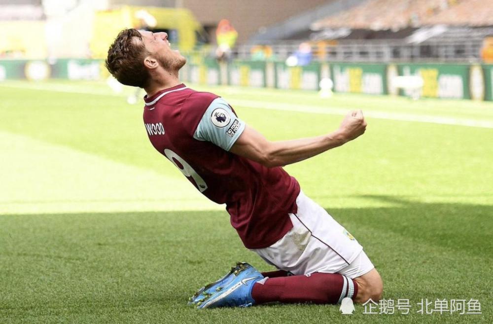  狼队降级后大规模抛售主力球员  